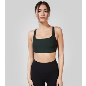 Lululemon x Barry’s Ribbed Train Bra Rainforest Green Size 8
